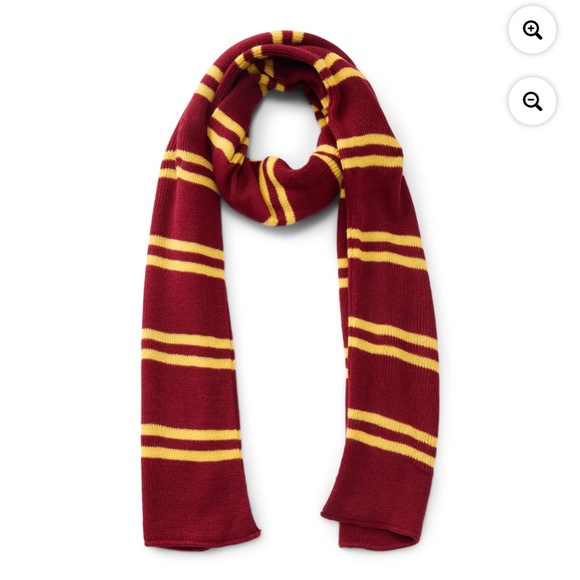 Harry Potter Gryffindor t-shirt and scarf combo set Size Medium NWT - Picture 9 of 9